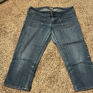 Old navy diva capris